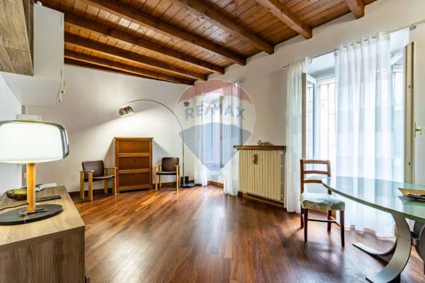 Foto Appartamento in affitto a Besana In Brianza