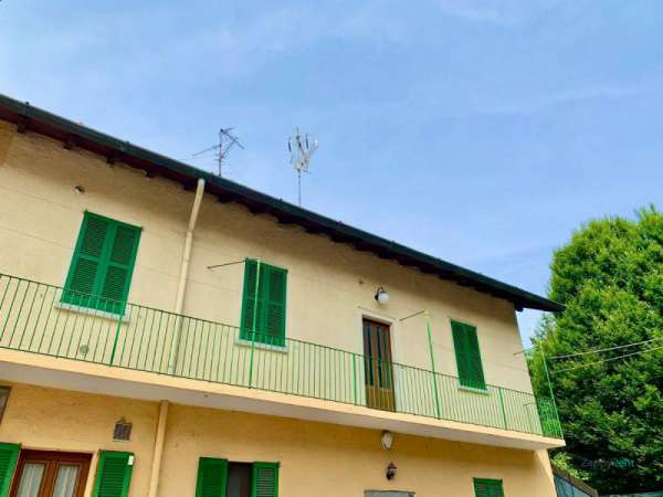 Foto Appartamento in Affitto a Besana in Brianza