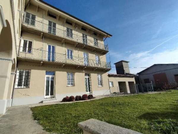Foto Appartamento in affitto a Biella - 2 locali 55mq