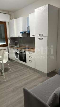 Foto Appartamento in affitto a Bologna - 2 locali 50mq