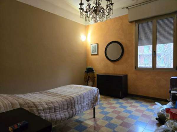 Foto Appartamento in affitto a Bologna - 5 locali 110mq