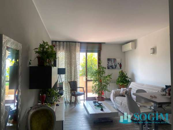 Foto Appartamento in affitto a Bovisio-Masciago