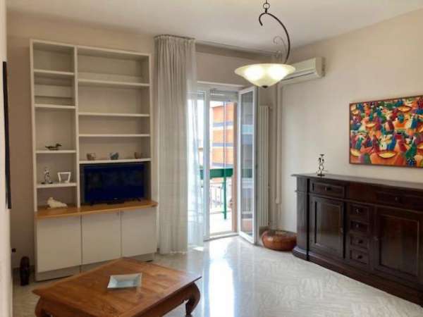 Foto Appartamento in affitto a Brindisi - 2 locali 70mq