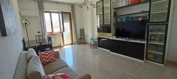 Foto Appartamento in affitto a Brindisi - 3 locali 110mq