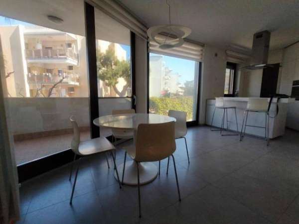 Foto Appartamento in affitto a Brindisi - 3 locali 90mq