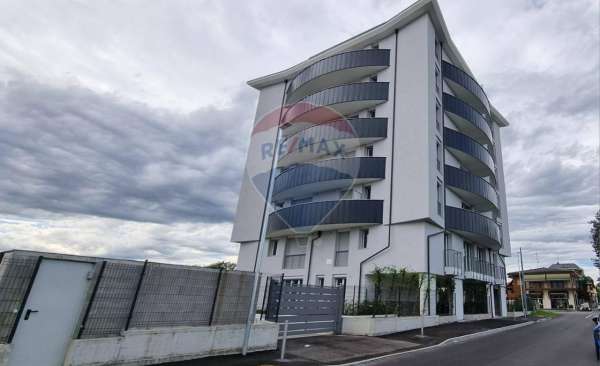 Foto Appartamento in affitto a Busto Arsizio