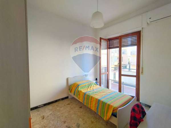 Foto Appartamento in affitto a Cagliari