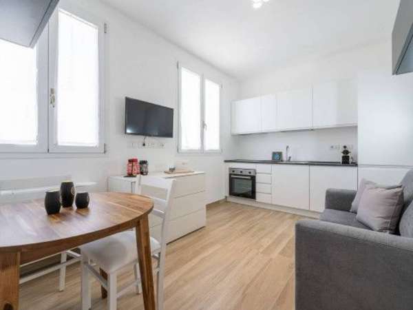 Foto Appartamento in affitto a Cagliari