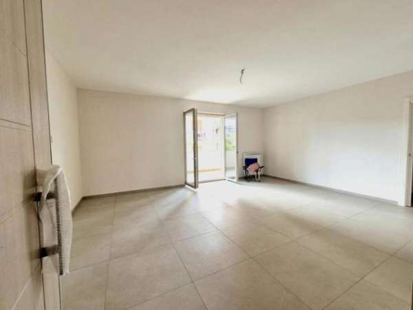 Foto Appartamento in affitto a Caivano - 3 locali 90mq