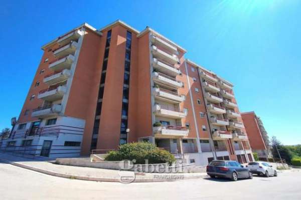 Foto Appartamento in affitto a Campobasso - 4 locali 97mq