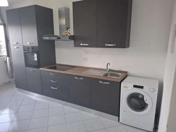 Foto Appartamento in affitto a Carrara 100 mq  Rif: 1338840