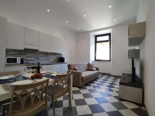 Foto Appartamento in affitto a Carrara 60 mq  Rif: 1280916