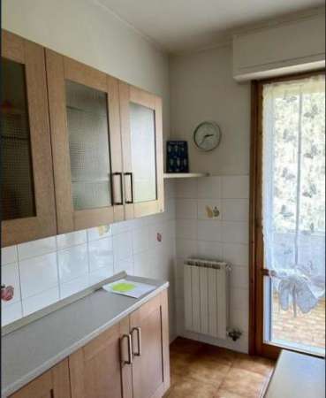 Foto Appartamento in affitto a Carrara 90 mq  Rif: 1225366