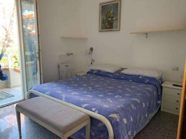Foto Appartamento in Affitto a Carrara Via Bassagrande,