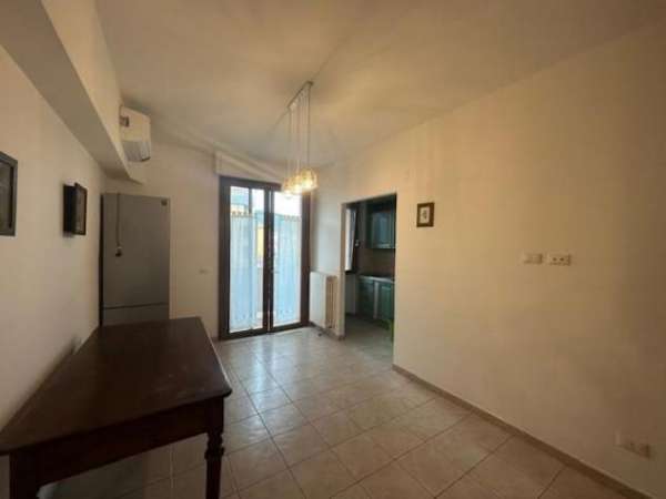 Foto Appartamento in affitto a Cascina 110 mq  Rif: 1327197