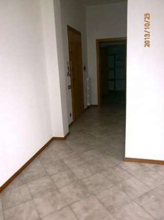 Foto Appartamento in affitto a Cascina 90 mq  Rif: 486817