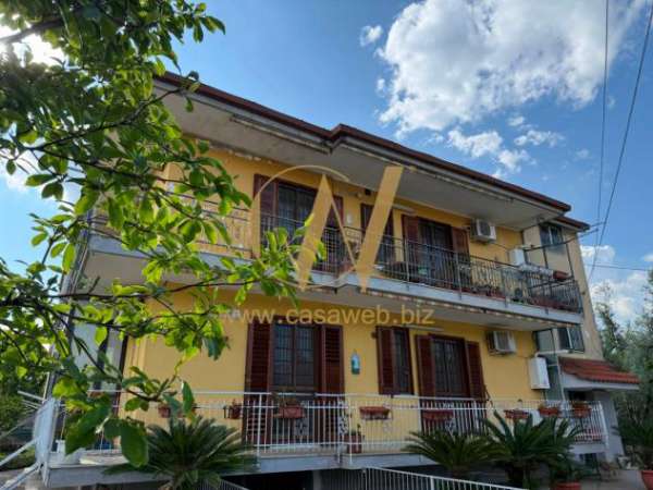Foto Appartamento in affitto a Caserta - 3 locali 102mq