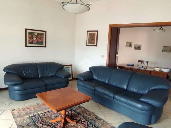 Foto Appartamento in affitto a Cassino