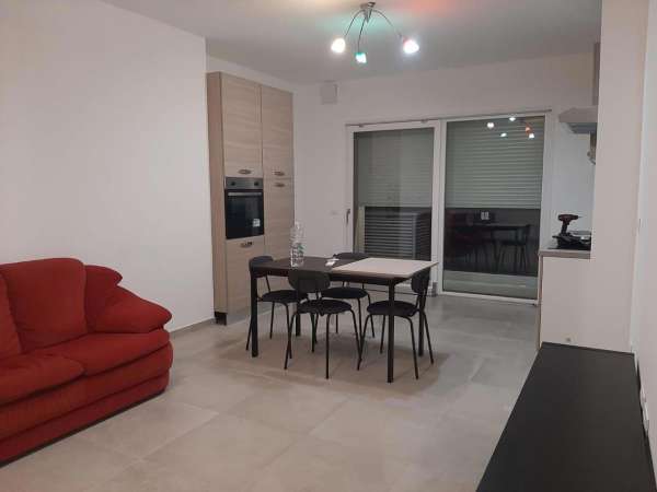 Foto Appartamento in affitto a Cassino