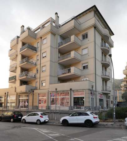 Foto Appartamento in affitto a Cassino