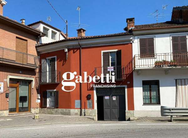 Foto Appartamento in affitto a Castello Di Annone