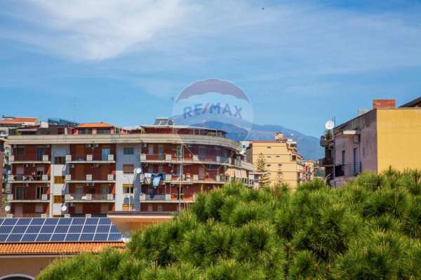 Foto Appartamento in affitto a Catania