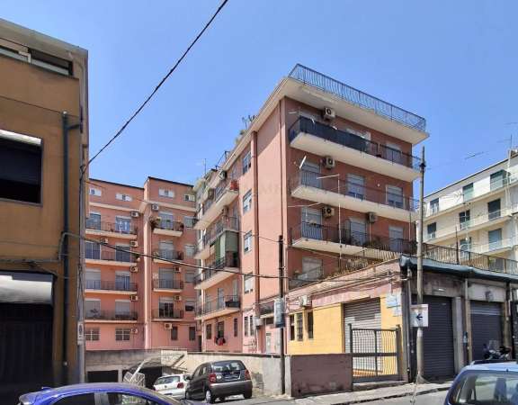 Foto Appartamento in affitto a Catania