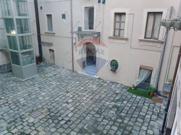 Foto Appartamento in affitto a Catania