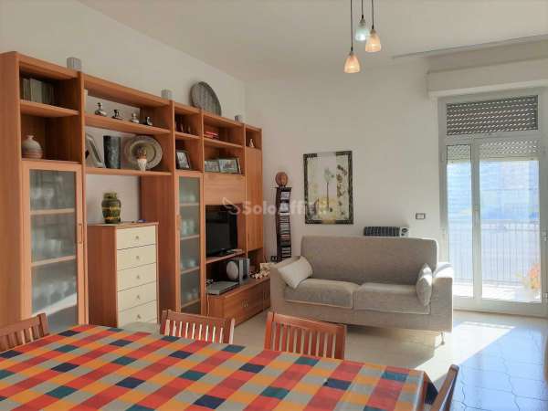 Foto Appartamento in Affitto a Catanzaro Via Giambattista Rodio