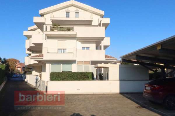 Foto Appartamento in affitto a Cervia