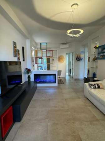 Foto Appartamento in affitto a Cinquale - Montignoso 100 mq  Rif: 1314537