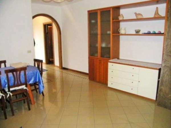 Foto Appartamento in affitto a Cinquale - Montignoso 100 mq  Rif: 493240