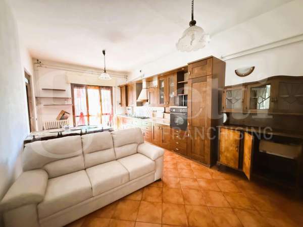 Foto Appartamento in affitto a Cislago