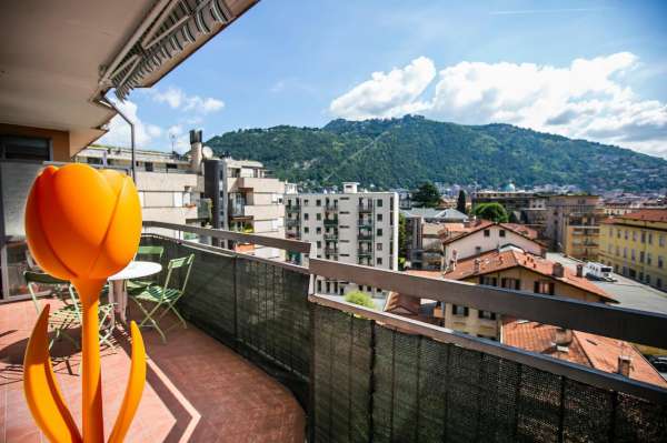 Foto Appartamento in affitto a Como