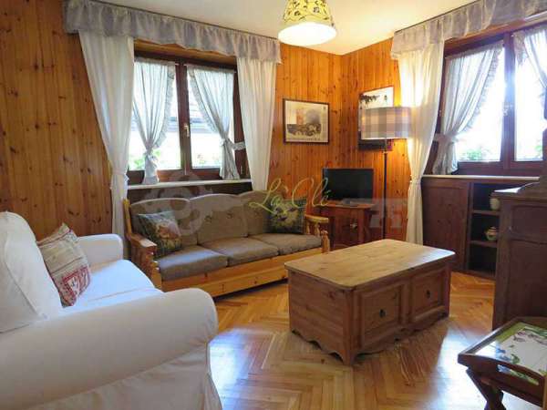 Foto Appartamento in Affitto a Courmayeur Via Marconi