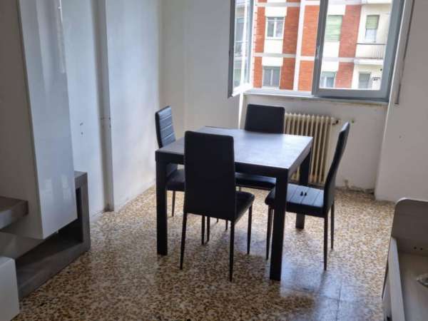 Foto Appartamento in affitto a Cremona