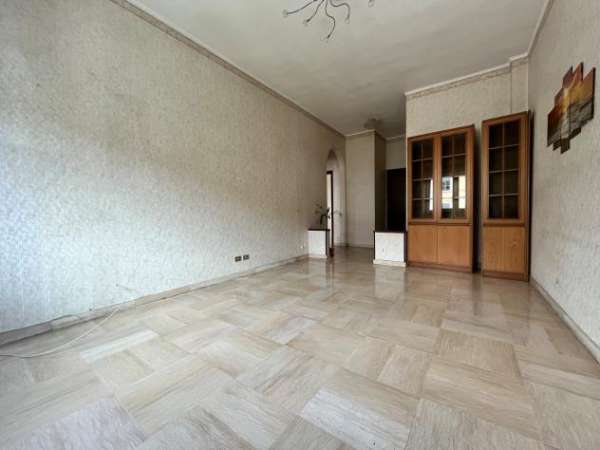 Foto Appartamento in affitto a Cuneo - 4 locali 80mq