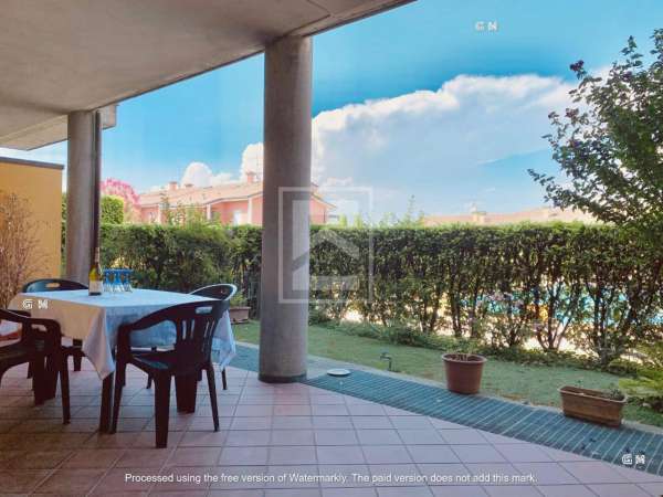 Foto Appartamento in affitto a Desenzano Del Garda