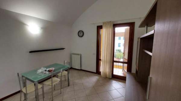 Foto Appartamento in affitto a Empoli 48 mq  Rif: 1212285