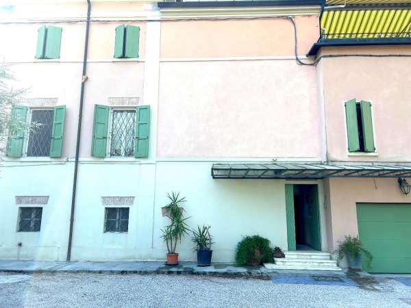 Foto Appartamento in affitto a Fabbrico