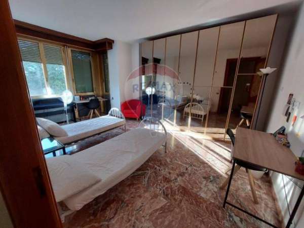 Foto Appartamento in affitto a Ferrara - 4 locali 90mq