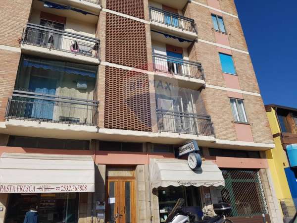 Foto Appartamento in affitto a Ferrara