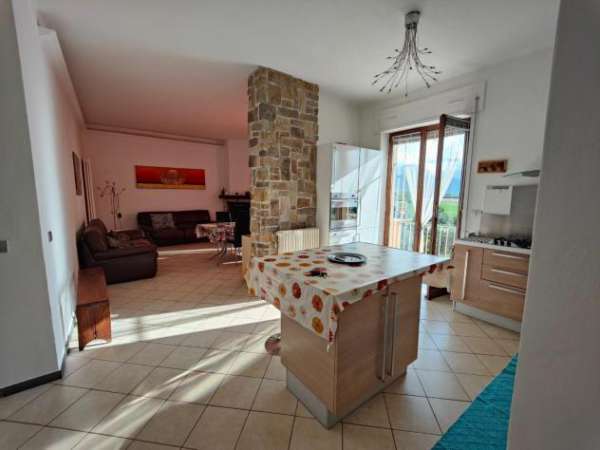 Foto Appartamento in affitto a Fiumaretta - Ameglia 85 mq  Rif: 1065073
