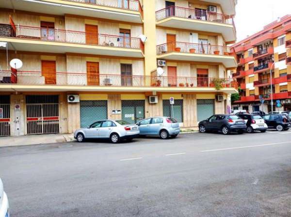 Foto Appartamento in affitto a Foggia - 1 locale 150mq