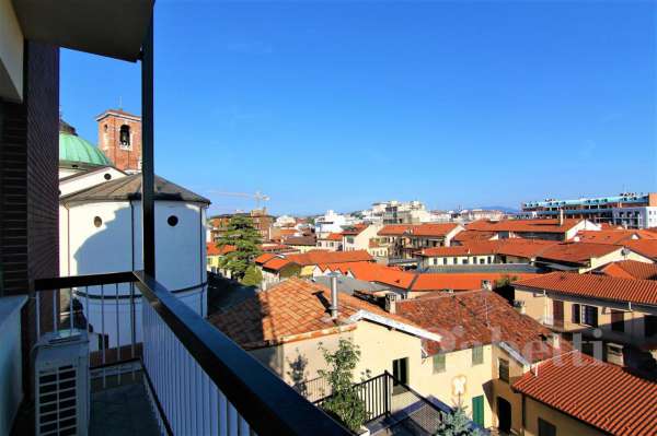 Foto Appartamento in affitto a Gallarate