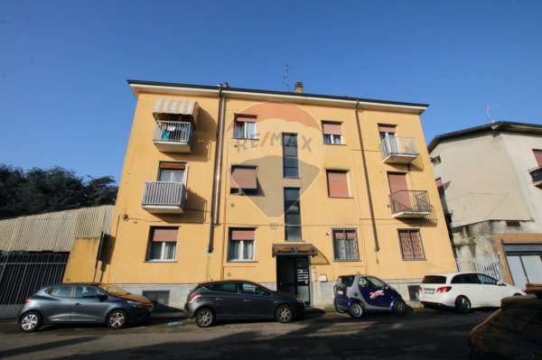 Foto Appartamento in affitto a Garbagnate Milanese