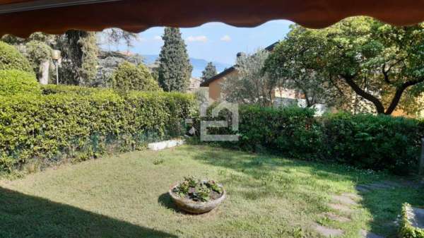 Foto Appartamento in Affitto a Gardone Riviera Gardone Riviera - Centro