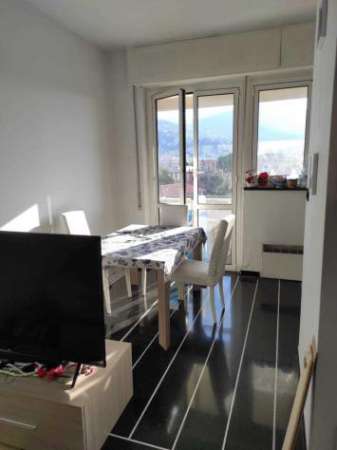 Foto Appartamento in affitto a Genova, Albaro