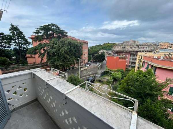 Foto Appartamento in affitto a Genova