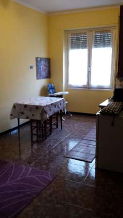 Foto Appartamento in Affitto a Genova via amarena